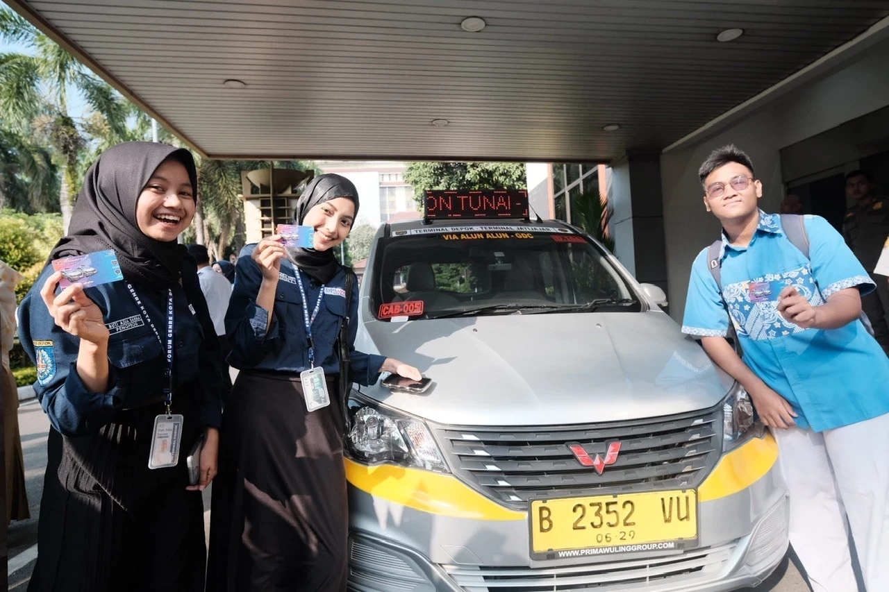 Keren nih! Angkot AC Mulai Berkeliling Kota Depok, Dilengkapi CCTV dan GPS