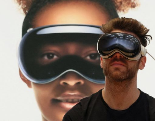 Apple Rencana Hadirkan Fitur AI Apple Intelligence pada Headset Vision Pro