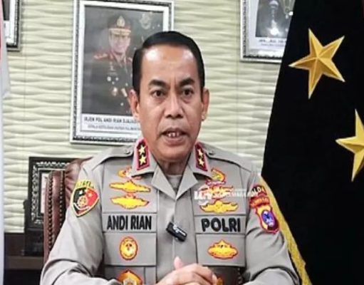 Warga Bersyukur Kapolda Sulsel Inisiasi Bedah Rumah Warga Miskin