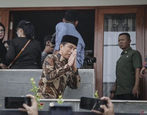 Keterangan Pers Presiden Joko Widodo setelah Takziah ke Rumah Duka Almarhum Wakil Presiden ke-9 RI, 24 Juli 2024