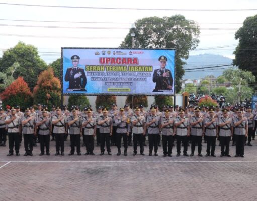 Sertijab Pejabat Utama dan Sejumlah Kapolsek di Jajaran Polres Trenggalek
