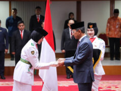 Kukuhkan Anggota Paskibraka, Pj Gubernur Heru Harapkan Upacara HUT RI Berjalan Lancar