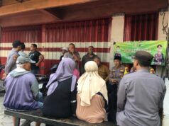 Kapolsek Dlanggu Blusukan ke Pasar Gelar Jumat Curhat