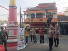 Jelang Kemerdekaan RI ke 79, Polsek Dlanggu bersama Koramil Cat Tugu Peluru