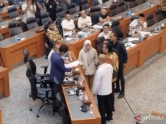 Polda Sumbar Serahkan Surat Ekshumasi Ketika Berkunjung ke DPR-RI