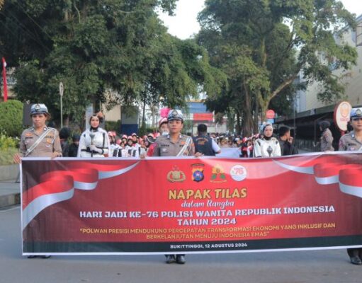 Ratusan Polwan Gelar Napak Tilas dalam Rangkaian HUT Polwan ke 76
