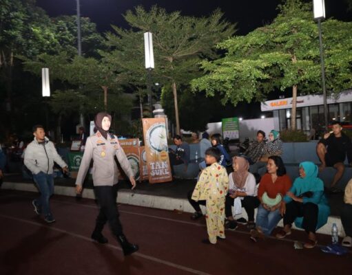 Kapolres Sukabumi Kota Sisir Wilayah, Gunakan Sepeda Motor Hingga Patroli Jalan Kaki, Pastikan Kondusifitas Libur akhir Pekan
