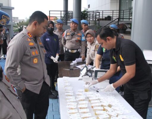Tes Urine Dadakan di Polrestro Jakarta Barat, 119 Personel Diperiksa