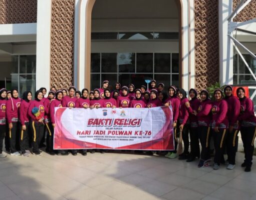 Dalam Rangka HUT Polwan ke-76 Polwan Polres Kendal Gelar Bakti Religi Masjid