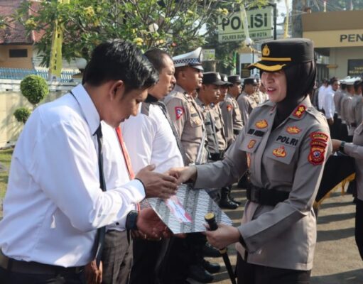 42 Personel Polri dan ASN Berprestasi di Sukabumi Raih Penghargaan dari Kapolres