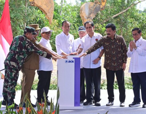 Groundbreaking BCA, Presiden Jokowi: “Investasi Menguntungkan”