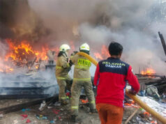 95 Personel Gulkarmat Berhasil Padamkan Kebakaran di Jalan Moa