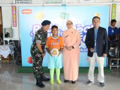 Danlanud Husein Sastranegara Serahkan Alat Olahraga Ke Sekolah Angkasa