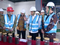 Presiden Jokowi Resmikan Pabrik Bahan Anoda Baterai Litium di KEK Kendal