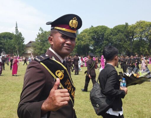 Selesaikan Pendidikan Perwira Polri, Ipda Wilfridus: “Terima Kasih kapolri, Saya berjanji Akan jadi Polisi yang Solutif bagi Masyarakat”