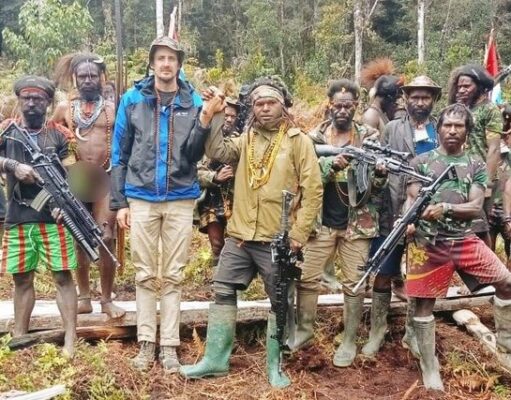Kronologi Penyanderaan hingga Pembebasan Pilot Susi Air Philip Mehrtens oleh OPM