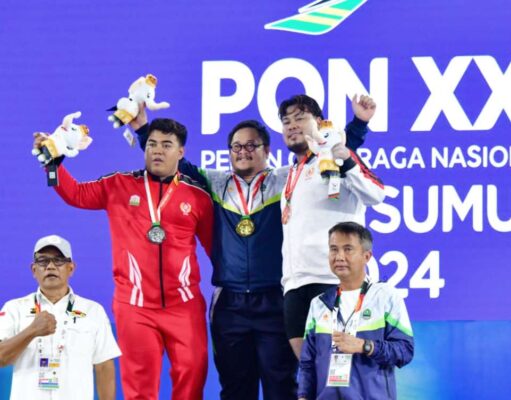 Imam Jamaludin Sumbang Emas dari Cabor Angkat Besi