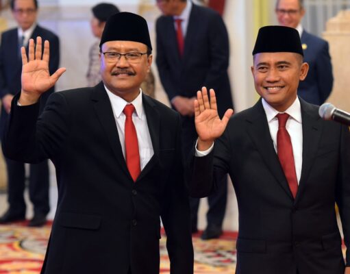 Presiden Lantik Saifullah Yusuf sebagai Mensos dan Eddy Hartono sebagai Kepala BNPT