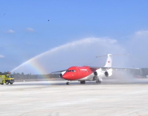 Presiden Jokowi Lakukan Pendaratan Perdana di Bandara Nusantara