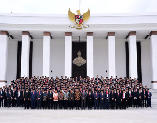 Presiden Jokowi Dorong Penguatan Tata Kelola Zakat di Rakornas BAZNAS 2024