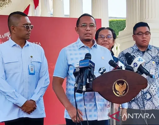 PCO Hasan Nasbi: Presiden Naik Kendaraan Seperti Paus Sebagai Bentuk Penghormatan