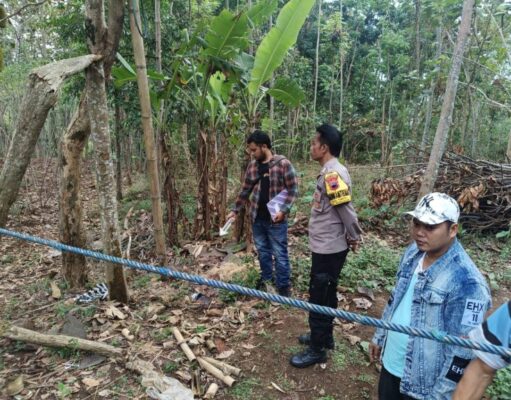 Seorang Ibu Temukan Anaknya Bundir Ketika Hendak ke Kamar Mandi