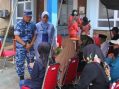 Lanud Husein Sastranegara Gelar Bakti Kesehatan dan Pembagian Sembako Sambut HUT Ke-79 TNI