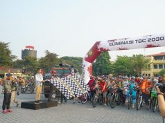 Gelar ‘Gowes Kebangsaan’ Korbrimob Polri Peringati Hari Batik Nasional