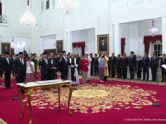 Presiden Prabowo Subianto Lantik Sekretaris Kabinet dan Wakil Menteri Kabinet Merah Putih, di Istana Negara, Jakarta