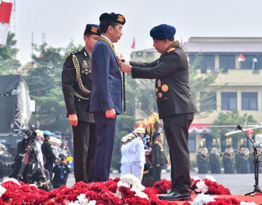 Kapolri: Bentuk Penghormatan Institusi, Presiden Jokowi Dianugrahi Medali Loka Praja Samrakshana