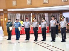 Sejumlah Pejabat Utama Polda Metro Jaya Terima Brevet Setia Waspada dari Danpaspampres