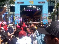 Ribuan Warga Saksikan Hiburan di Panggung Papua