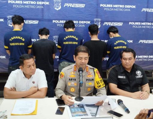 Polres Metro Depok Amankan Lima Orang Pelaku Judi Online di Sukmajaya