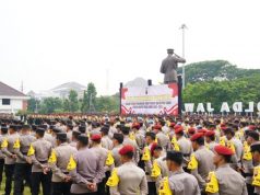 Wakapolda Jateng Pimpin Apel Pergeseran Pasukan Pengamanan TPS: Jaga Nama Baik Institusi Polri