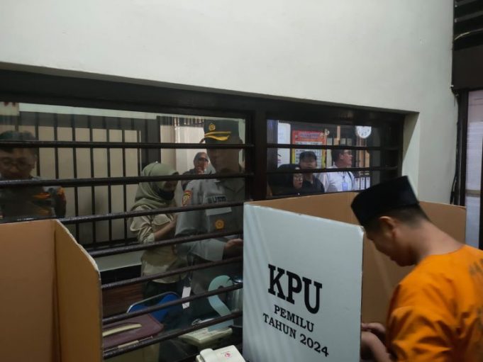 WhatsApp-Image-2024-11-27-at-13.40.58-1-768x576