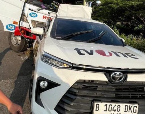 Mobil Crew TV One Terlibat Tabrakan, 3 Orang Tewas ditempat