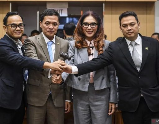 Komisi III Nilai Penangguhan Guru Pencabul di Lampung Lukai Keadilan Masyarakat