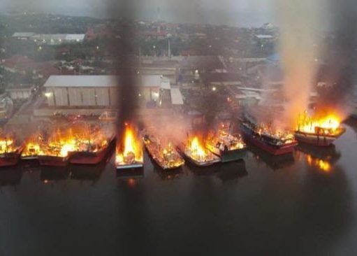 12 Kapal Perikanan Terbakar di Pelabuhan Pekalongan