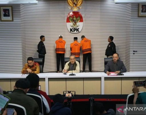Dalam OTT Gubernur Bengkulu Rohidin Mersyah KPK Sita Uang Rp7 Miliar