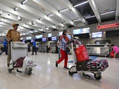 Jelang Nataru Harga Tiket Pesawat Turun 10 Persen