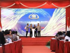 Kapolri Luncurkan Dua Buku Pendidikan Antikorupsi di Peringatan Hakordia