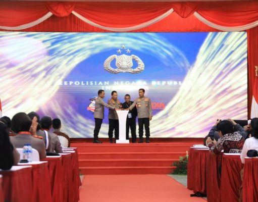 Kapolri Luncurkan Dua Buku Pendidikan Antikorupsi di Peringatan Hakordia