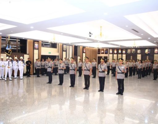 Kapolri Pimpin Serah Terima Jabatan 6 Pejabat Tinggi Polri