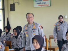 Irwasum Polri Ingatkan Calon Polwan Terus Kembangkan Potensi ketika Kunjungi Diktuba di Sepolwan
