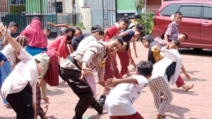 AIPDA-RIDHA-SUSADAM-BHABINKAMTIBMAS-KEL.-TIDAR-SELATAN-2-768x432