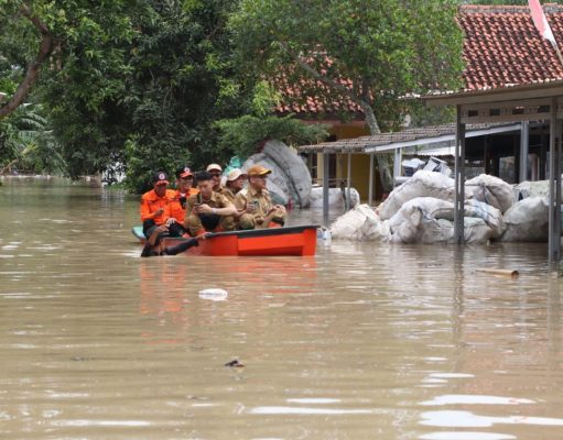 Banjir Landa Brebes dan Batang, Pemerintah Siapkan Langkah Penangangan Darurat