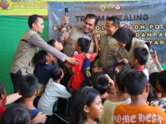 Polri Dirikan Dapur Lapangan dan Gelar Trauma Healing untuk Korban Kebakaran di Kebon Kosong