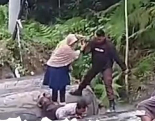 Ini Dia Polisi yang Siap Melayani dan Melindungi Warga, Bripka Syahid Rela Badannya dijadikan Jembatan