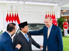 Presiden Erdoğan Serahkan Mobil Listrik Togg T10X kepada Presiden Prabowo