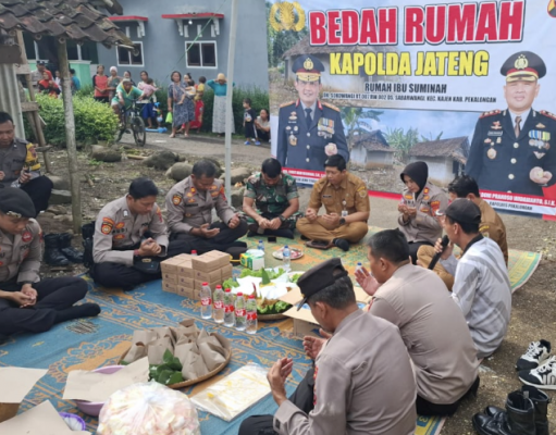 Lansia Sebatang Kara di Kajen Mendapat Berkah Bedah Rumah dari Polres Pekalongan